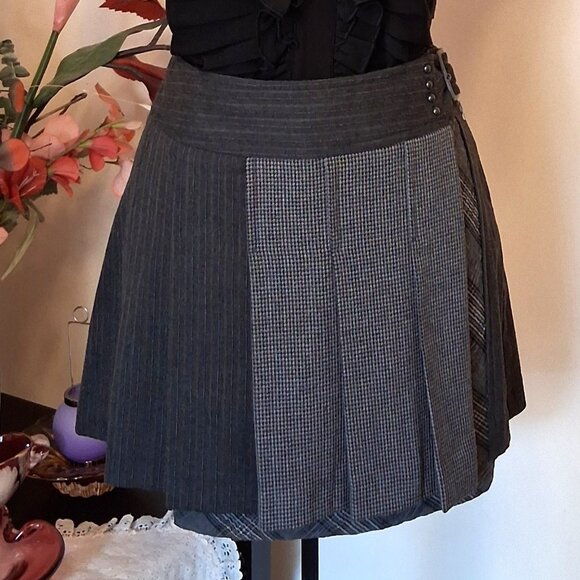 NWT DEPT Pleated Gray Mini High Waist Short Skirt Women’s Fall Winter Skirts - Picture 4 of 12
